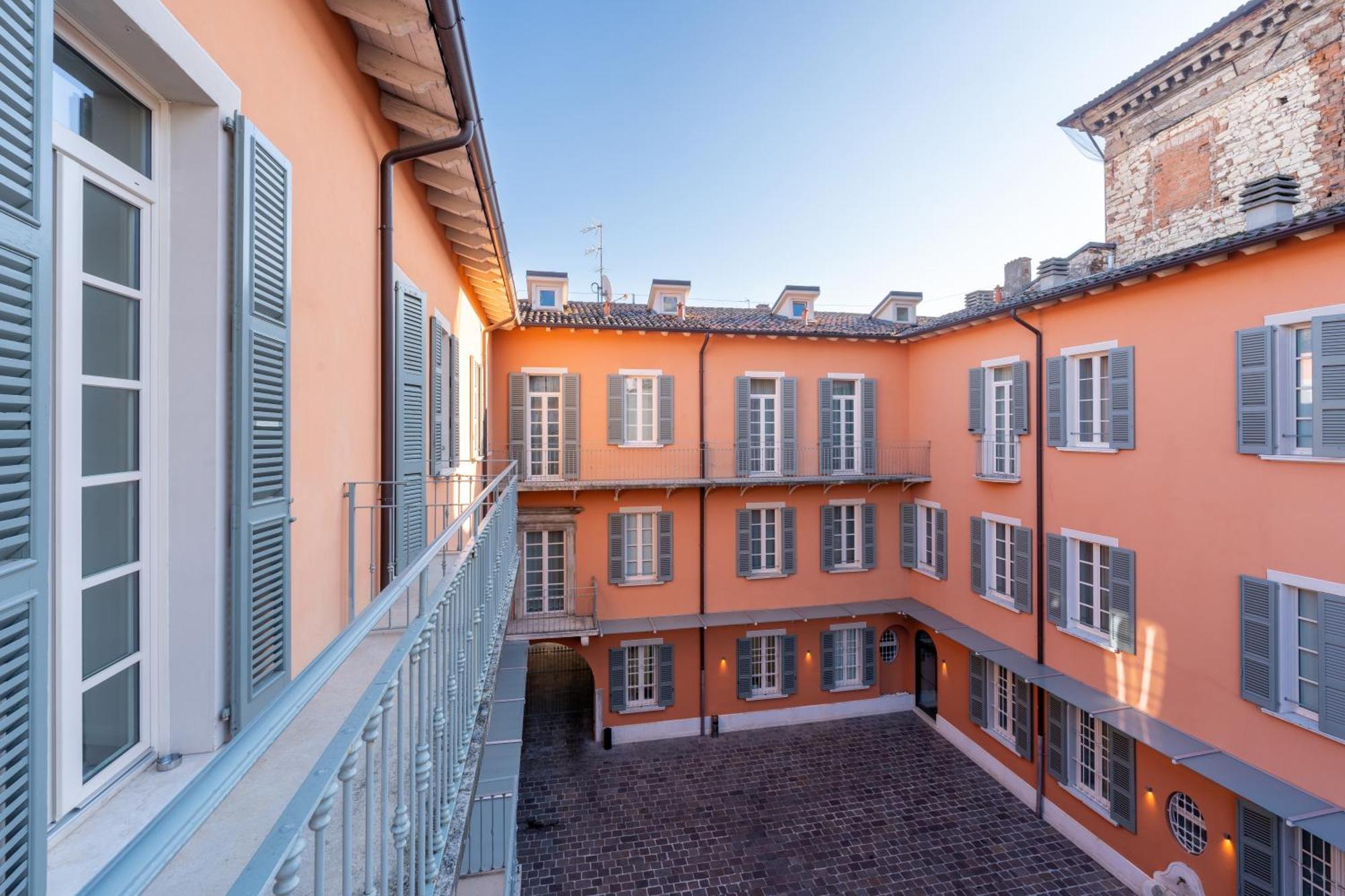 Corte Novella Hotel & Residence Brescia Exteriör bild